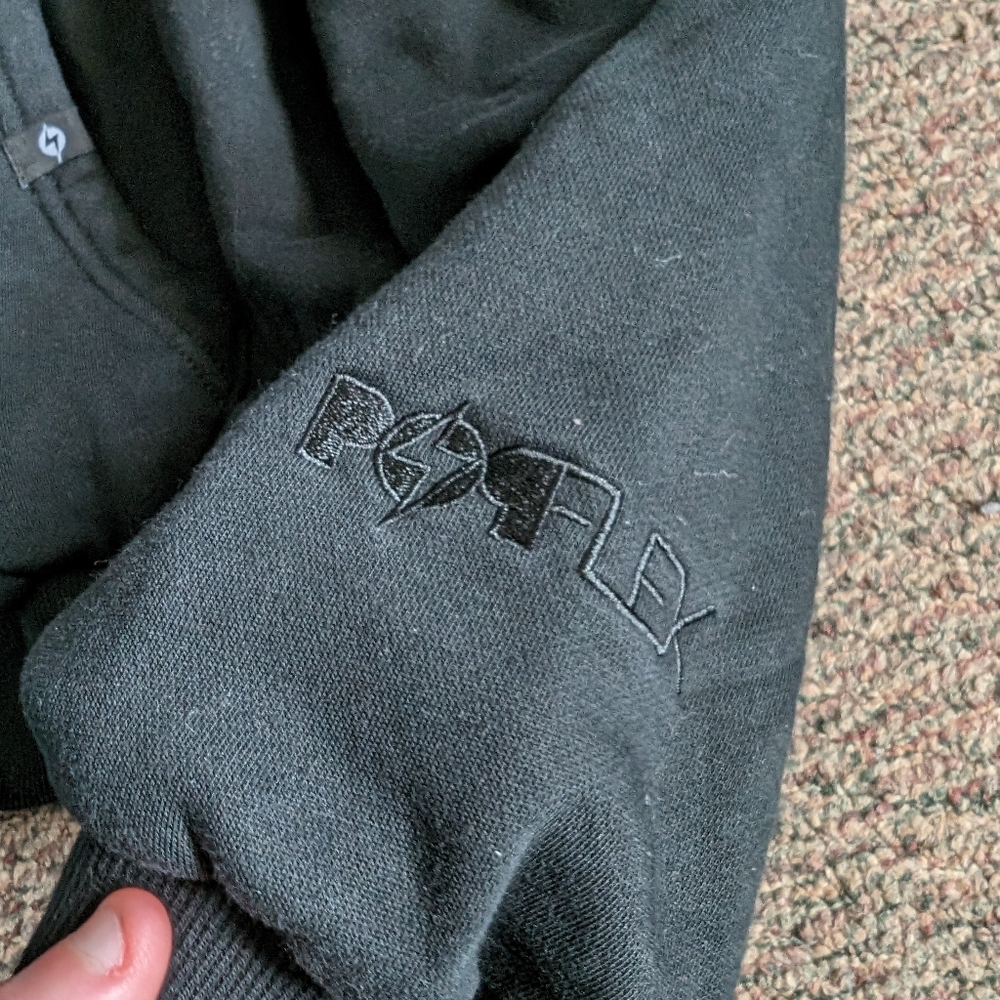POPFLEX Black Oversized Zip-Up Hoodie - Picture 8 of 14